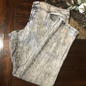Torrid Acid wash skinny jeans